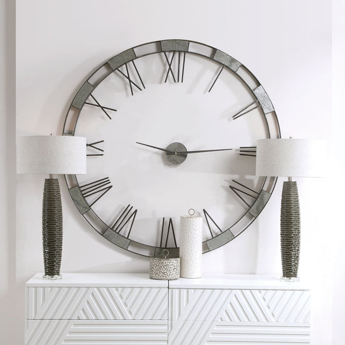 Alistair Modern Wall Clock Pearl Silver