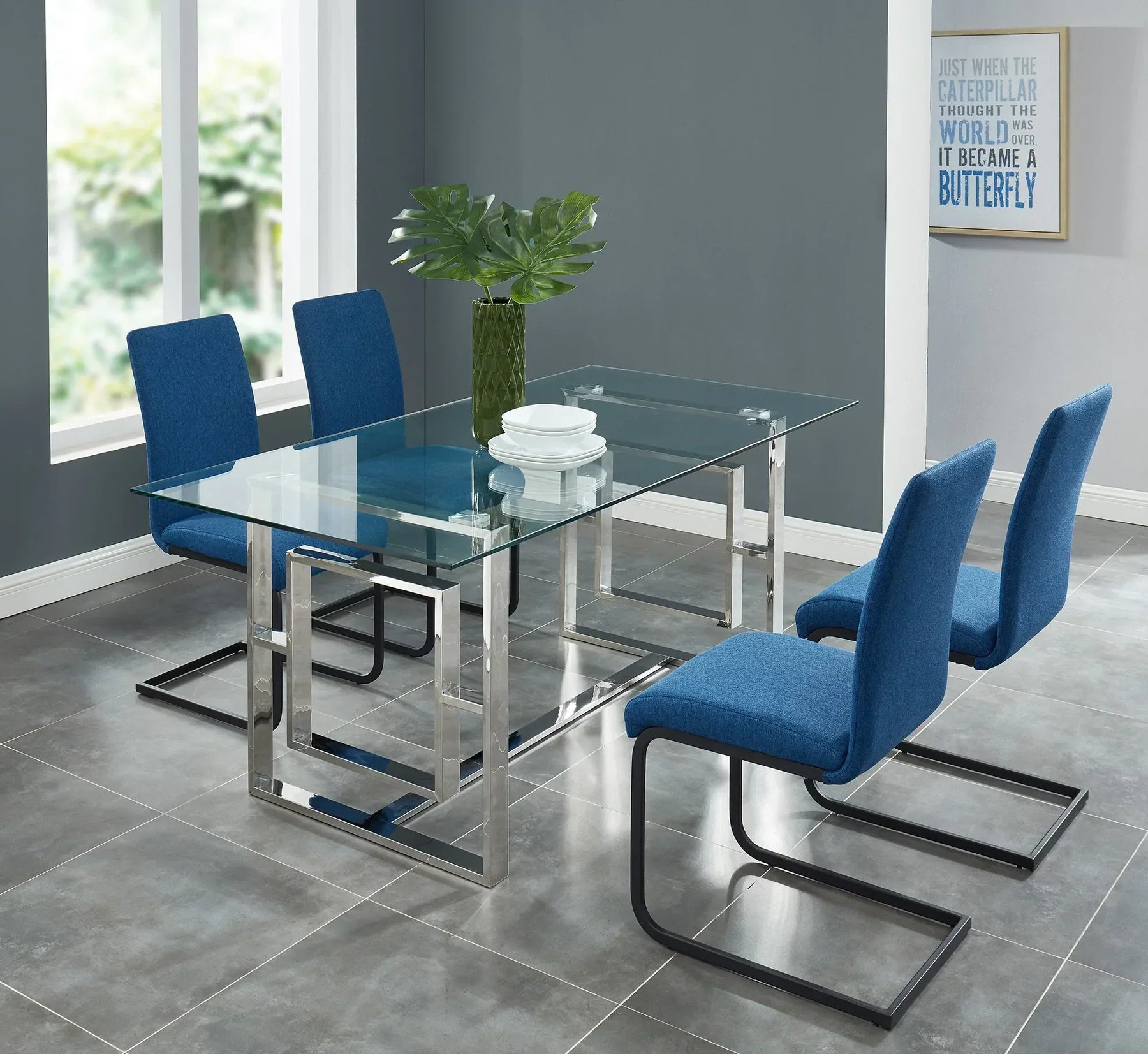 How to Choose Multifunctional Furniture for Small Spaces