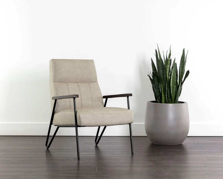 Coelho Lounge Chair