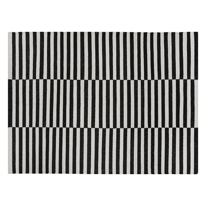 Zigby Hand Woven Rug Black / Ivory