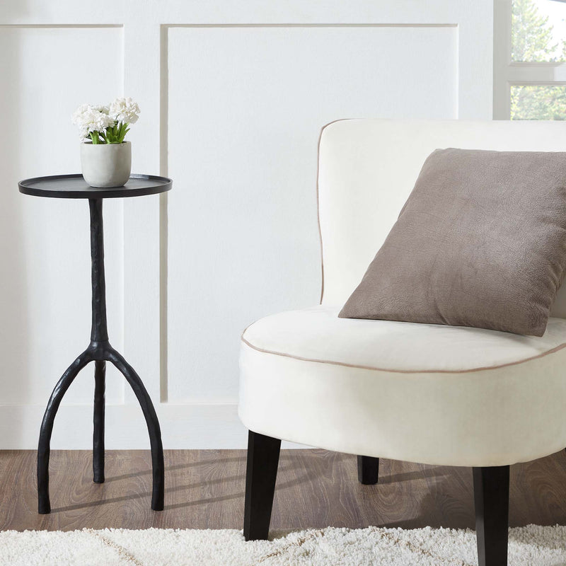 Konsta Accent Table