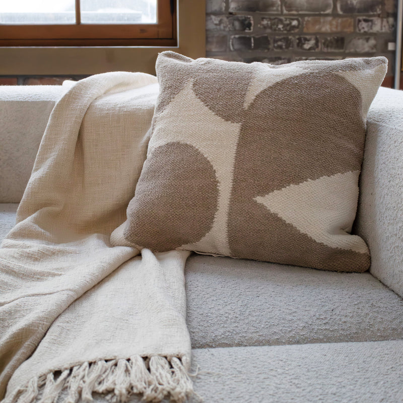 Ferla Pillow
