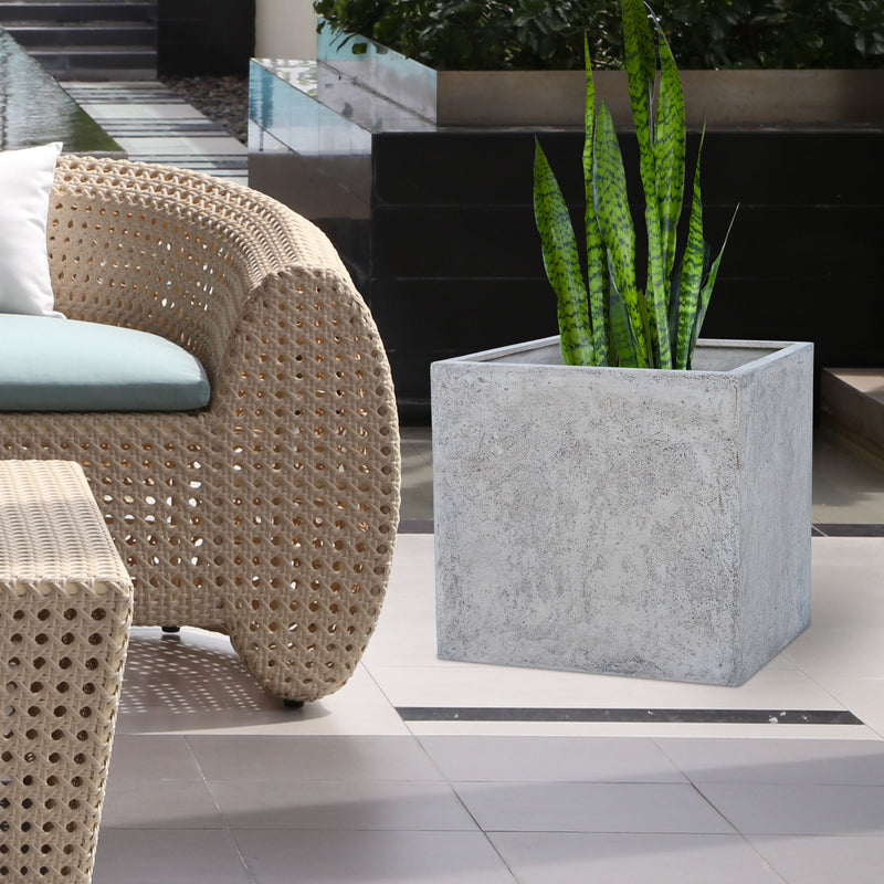 Alona Outdoor