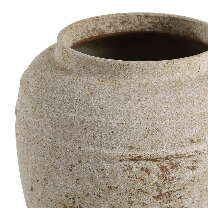 Beckton Vase