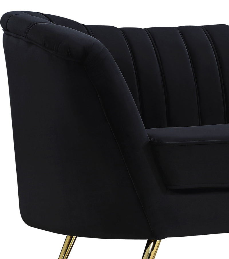 Margo - Loveseat