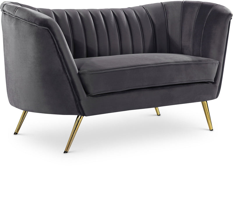 Margo - Loveseat