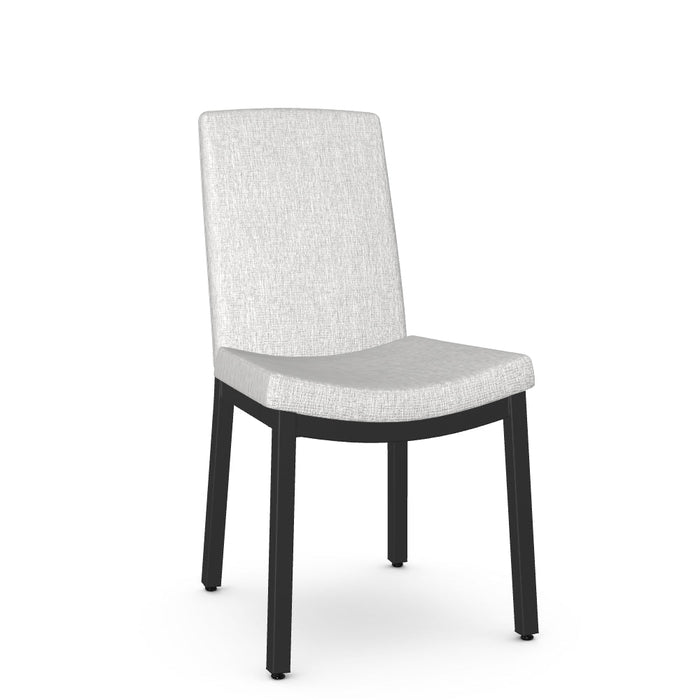 Maddie Chair