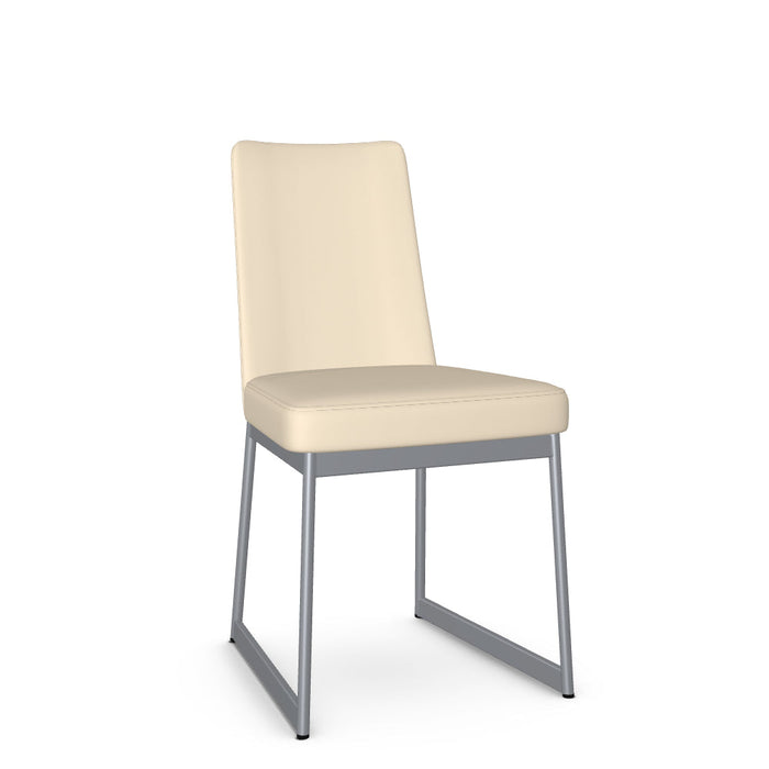 Zola Chair