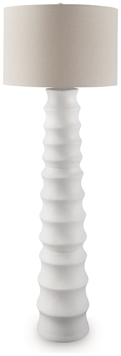 Veraleigh - Poly Lamp