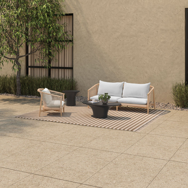 Yumi - Outdoor Coffee Table - Black