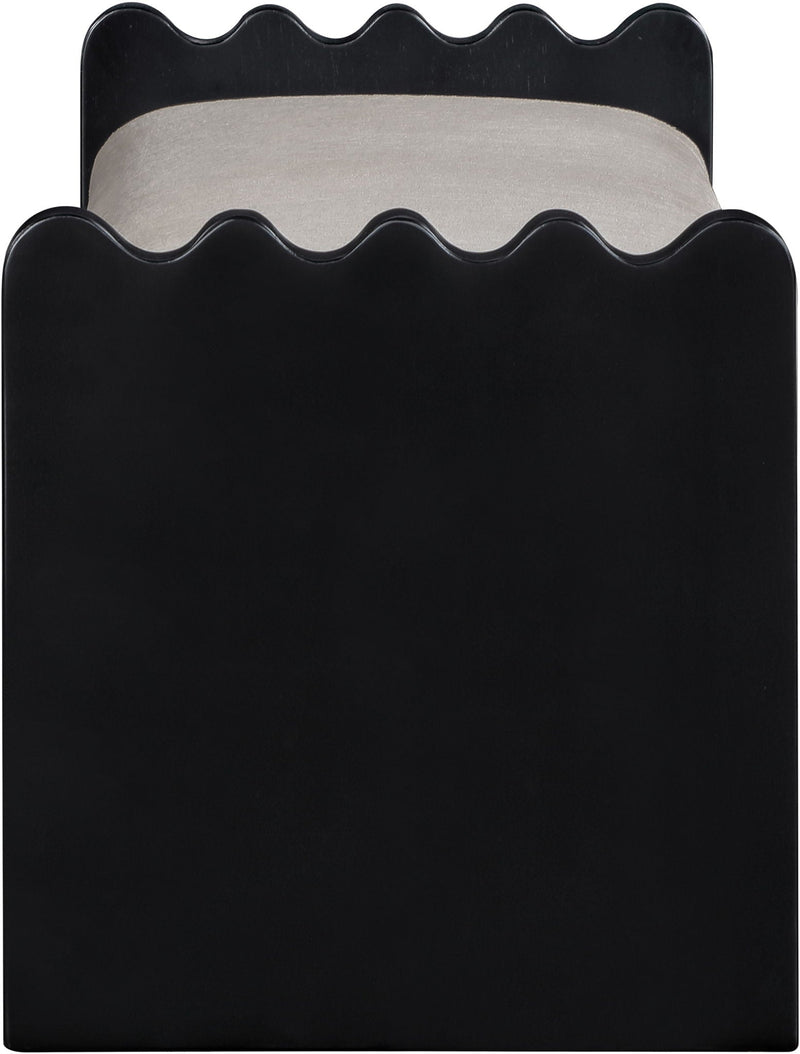 Sonia - Bench With Black Base