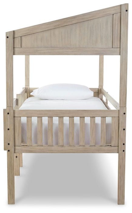 Wrenalyn White / Brown / Beige Twin Loft Bed With Roof Panels