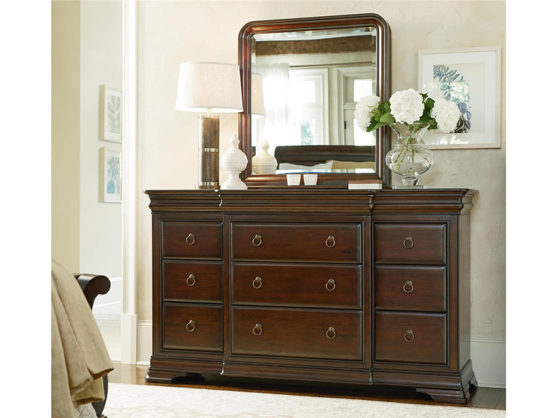 Reprise Dresser