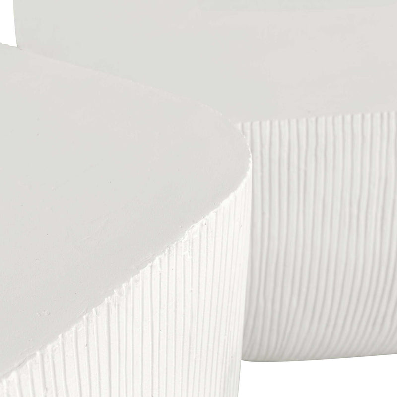 Alma - Concrete Outdoor Table