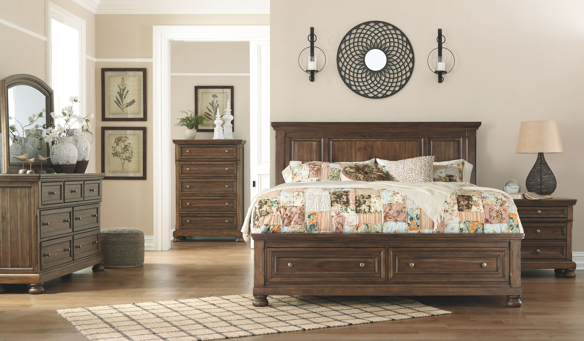 Flynnter Medium Brown Panel Bed With 2 Storage Drawers - Queen