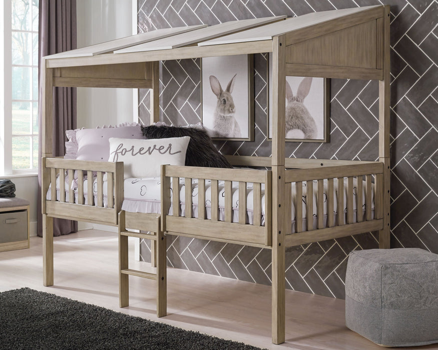 Wrenalyn White / Brown / Beige Twin Loft Bed With Roof Panels