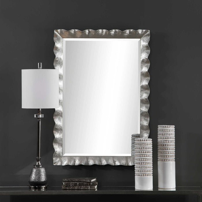 Haya - Scalloped Mirror