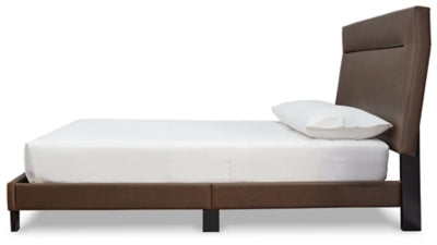 Adelloni Queen Upholstered Bed