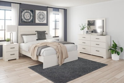 Stelsie Queen Panel Bed