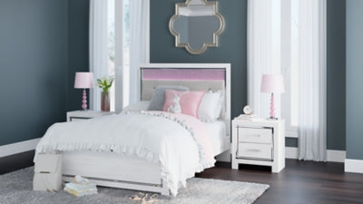 Altyra Full Panel Bed, Dresser, Mirror and Nightstand (White)