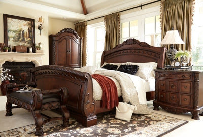 North Shore Queen Sleigh Bed