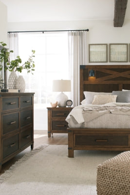 Wyattfield Queen Panel Bed with Storage