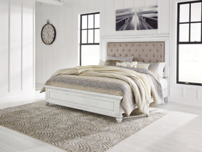 Kanwyn King Panel Bed