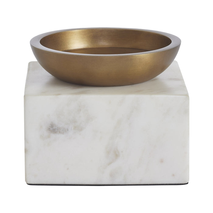 Eleanora Candle Holder