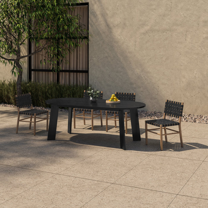 Delta Oval Outdoor Dining Table