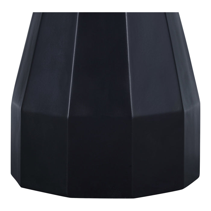 Templo Outdoor Dining Table