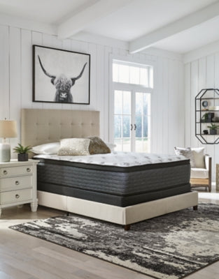 Ultra Luxury ET with Memory Foam Queen Mattress