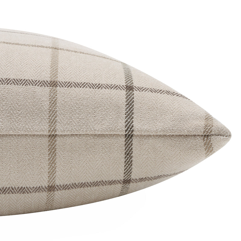 Thronhill Pillow