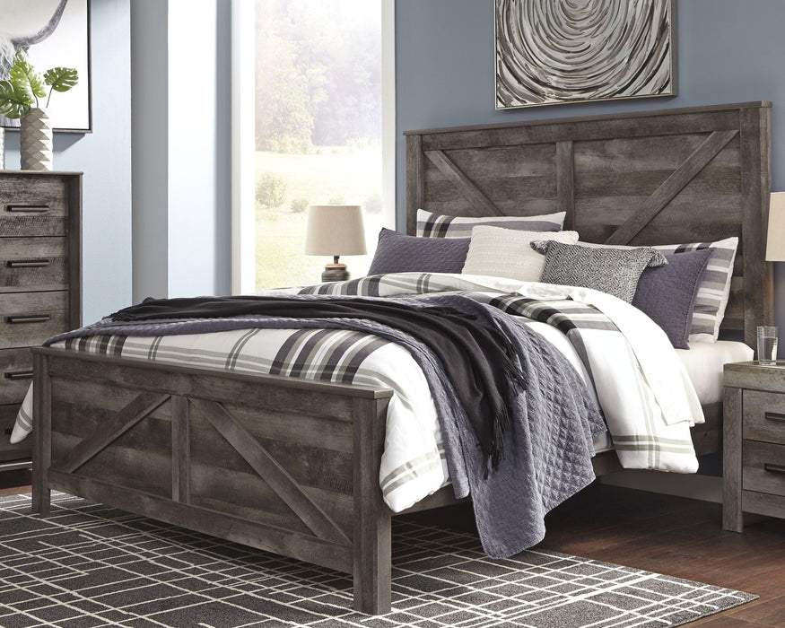 Wynnlow Gray Crossbuck Panel Bed