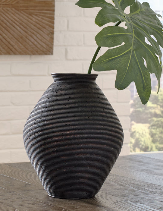 Hannela Antique Brown Vase - Small