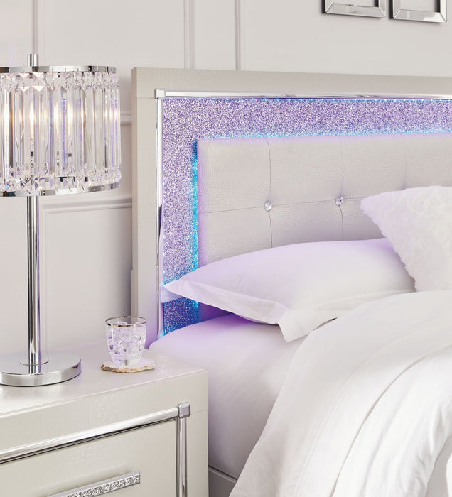 Zyniden - Upholstered Panel Bed