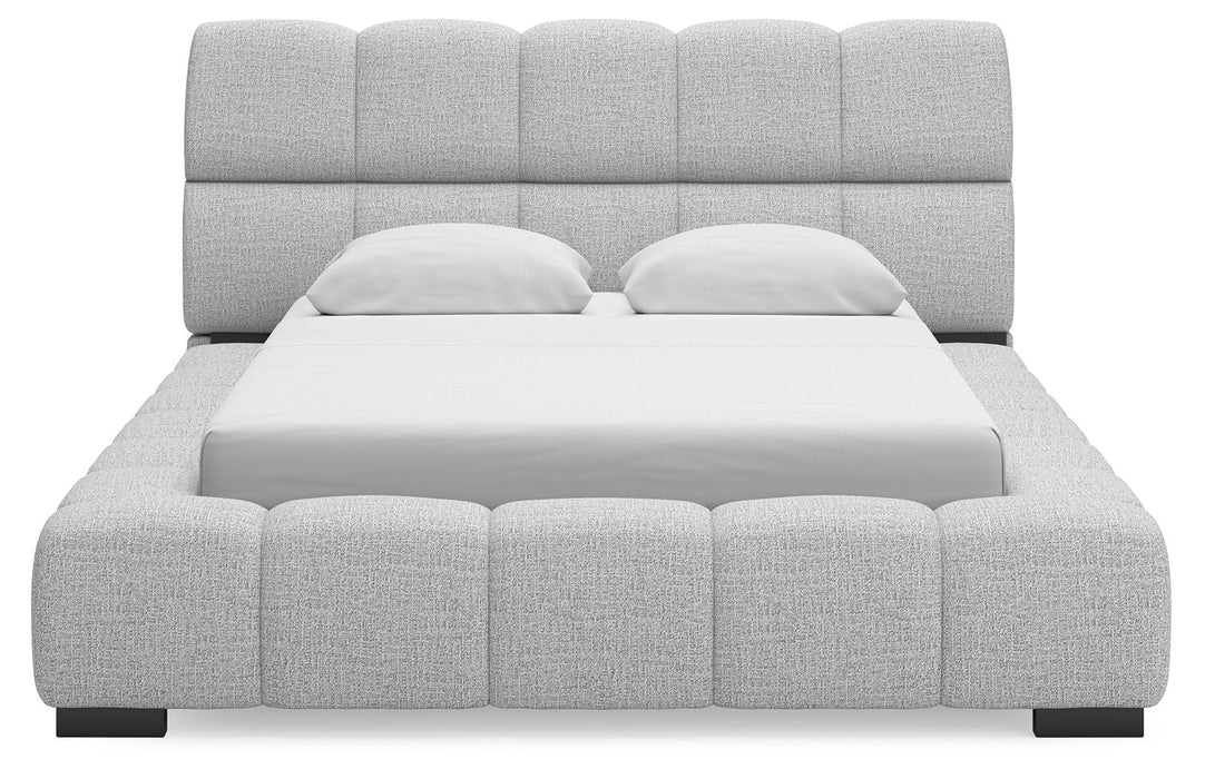 Grendusk - Upholstered Bed
