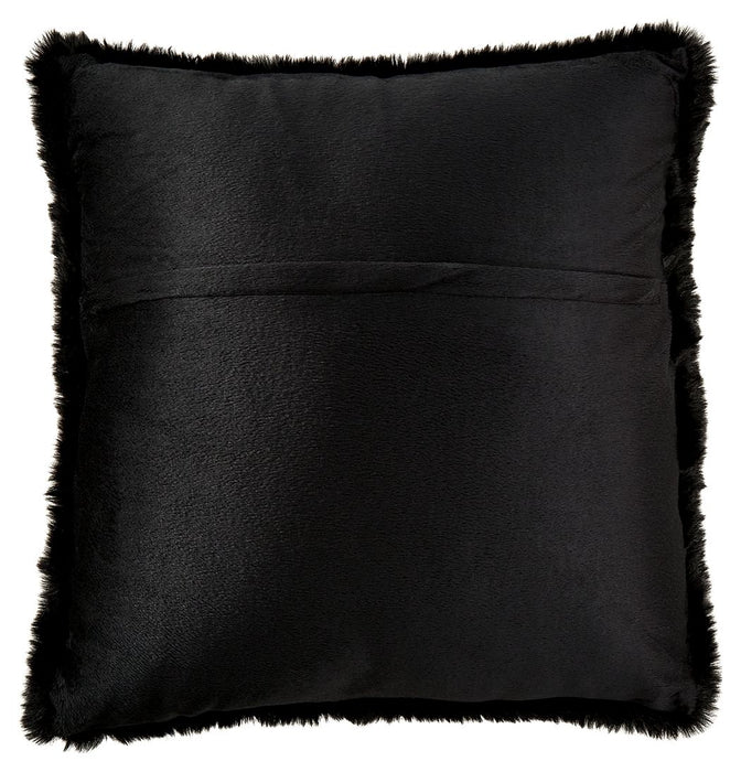 Gariland Pillow (Set of 4) - Black