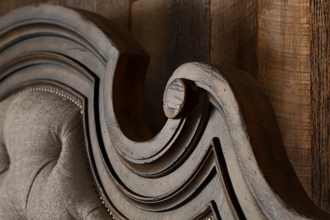 Fair Oaks California King Uph Bed