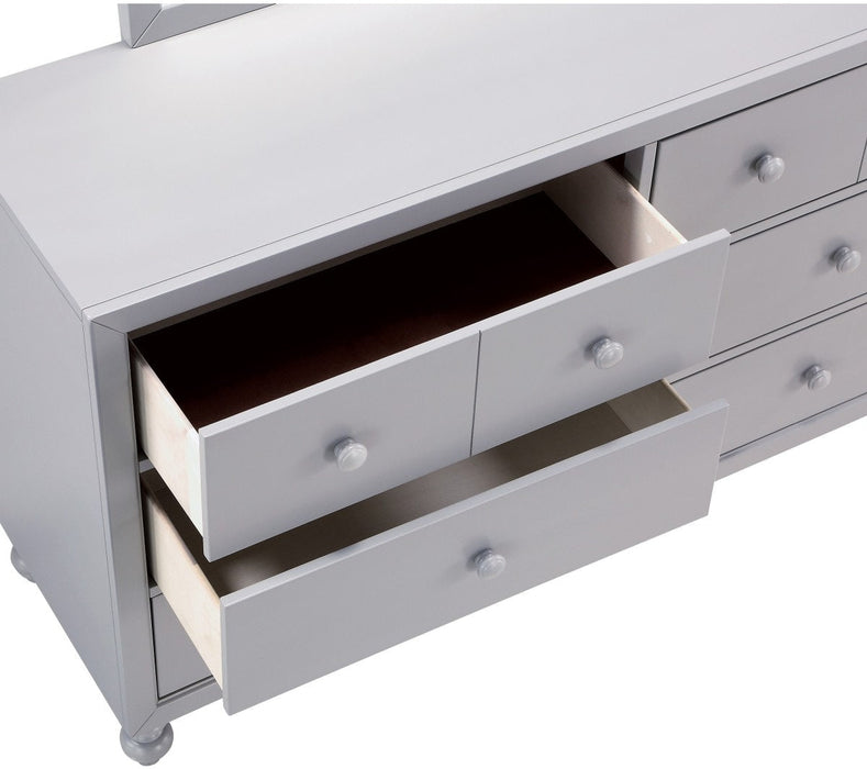 Wellsummer Bedroom Dresser - Gray