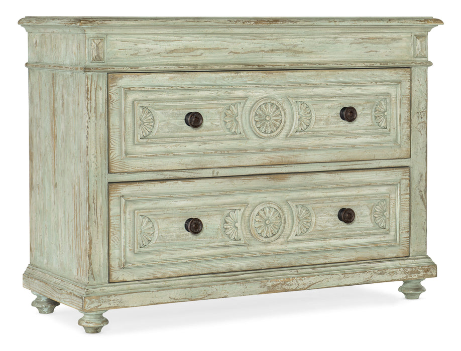 Traditions 2-Drawer Accent Chest