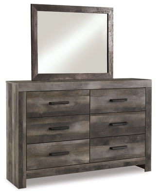 Wynnlow King Poster Bed, Dresser, Mirror and 2 Nightstands