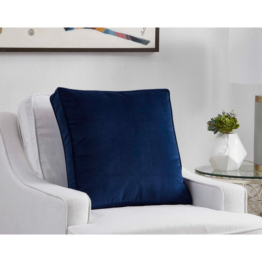 Stamford Pillow - Furniture Depot